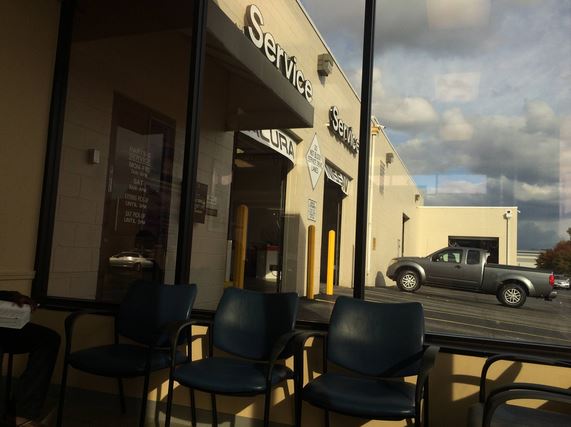 Our Acura’s 1st Service at the Dealer – A 100 Minute Wait